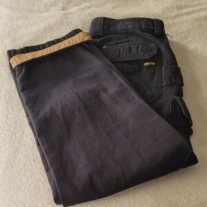 Duluth Trading Co. Mens Sz 36x30 Black Cargo Pant.